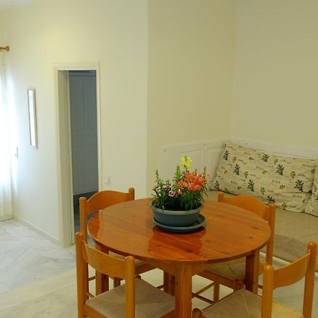 Dialinas Apartments Istron 部屋 写真