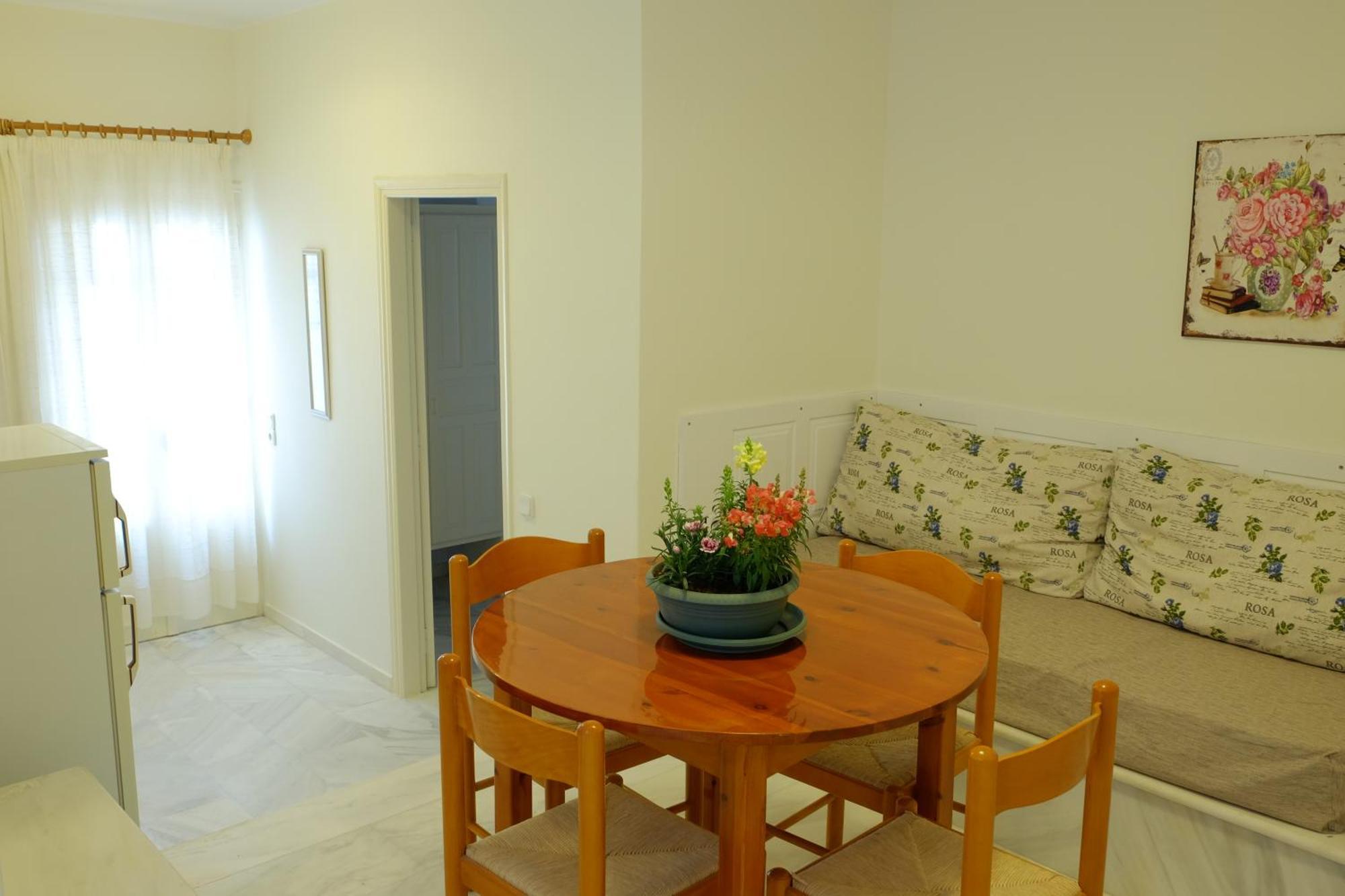 Dialinas Apartments Istron 部屋 写真