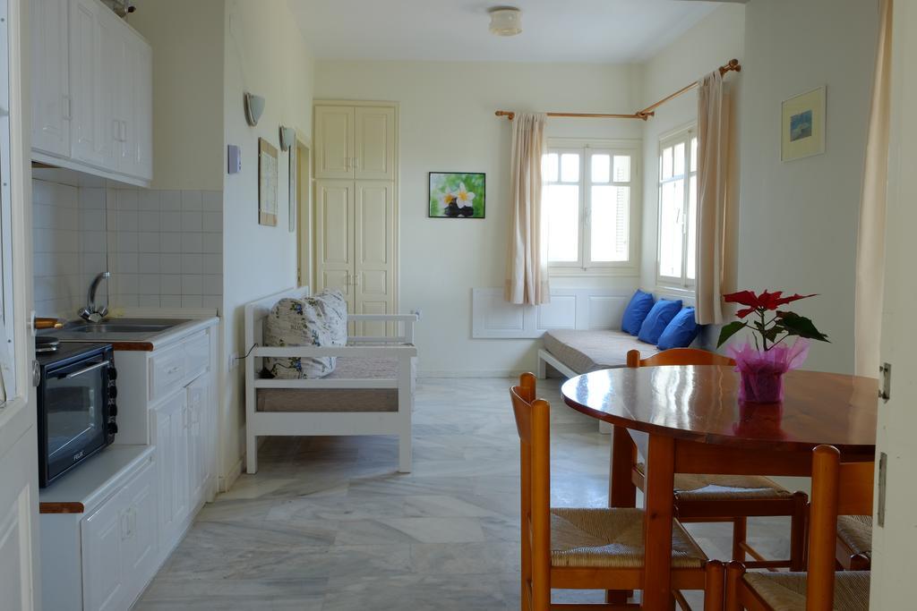 Dialinas Apartments Istron 部屋 写真